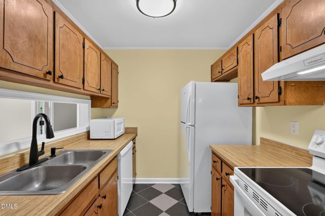 3425 Mill Run, Raleigh, NC 27612
