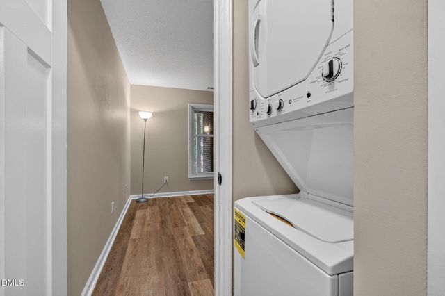 3425 Mill Run, Raleigh, NC 27612