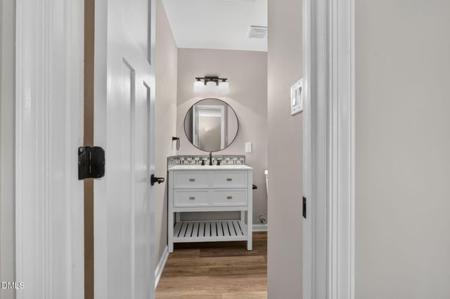 3425 Mill Run, Raleigh, NC 27612
