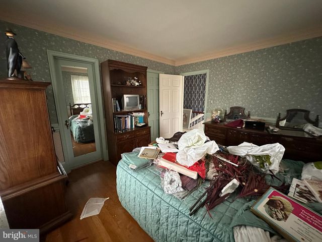 560 E BALTIMORE STREET, Greencastle, PA 17225