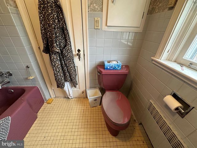 560 E BALTIMORE STREET, Greencastle, PA 17225