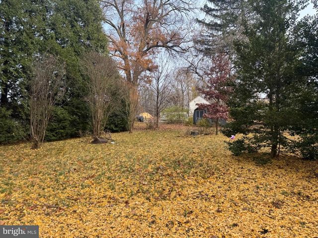 560 E BALTIMORE STREET, Greencastle, PA 17225