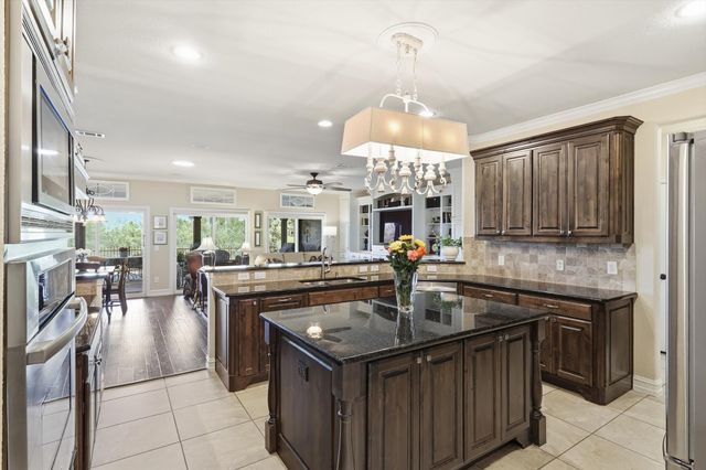 6163 Loudoun Springs Drive, Frisco, TX 75036