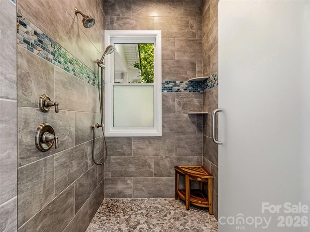 243 Poplar Lane, Pisgah Forest, NC 28712
