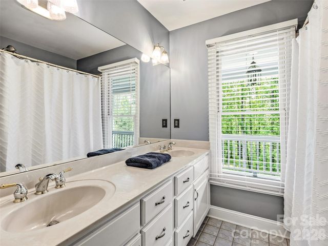 243 Poplar Lane, Pisgah Forest, NC 28712