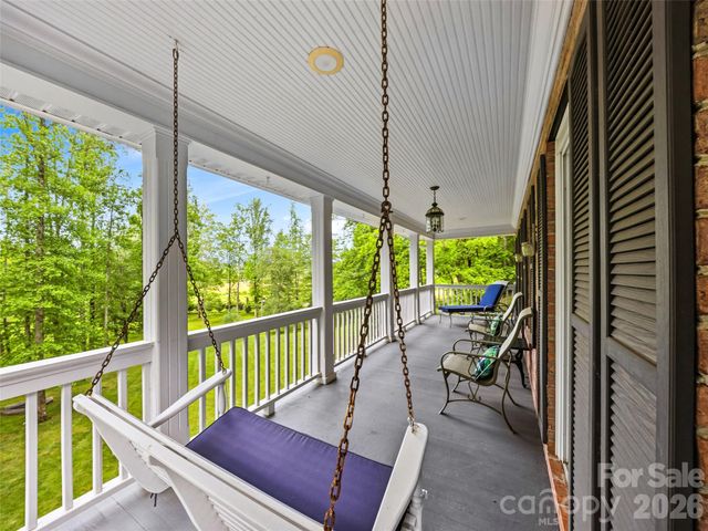 243 Poplar Lane, Pisgah Forest, NC 28712