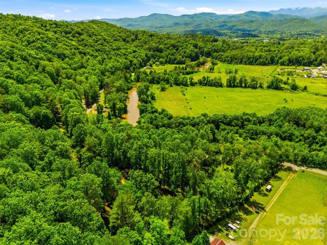243 Poplar Lane, Pisgah Forest, NC 28712
