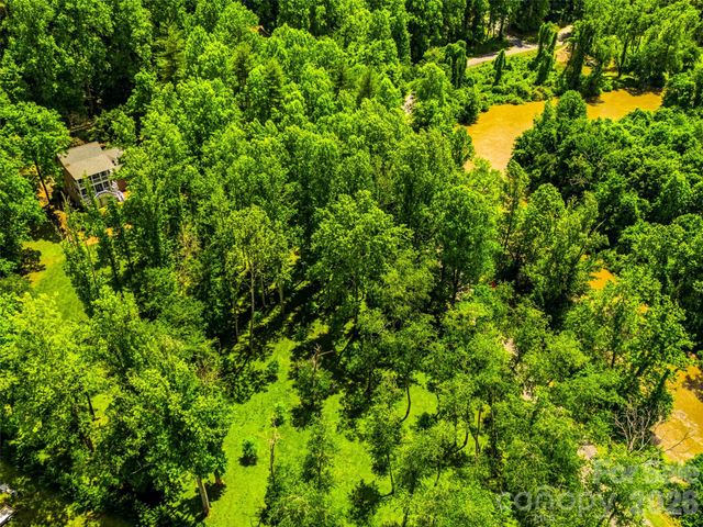 243 Poplar Lane, Pisgah Forest, NC 28712