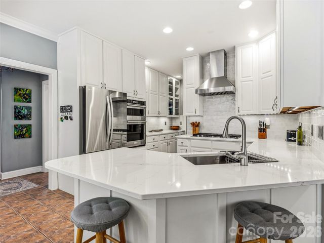 243 Poplar Lane, Pisgah Forest, NC 28712