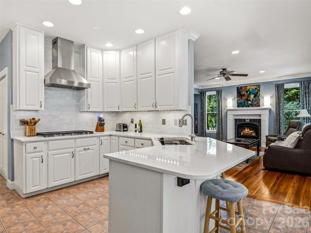243 Poplar Lane, Pisgah Forest, NC 28712
