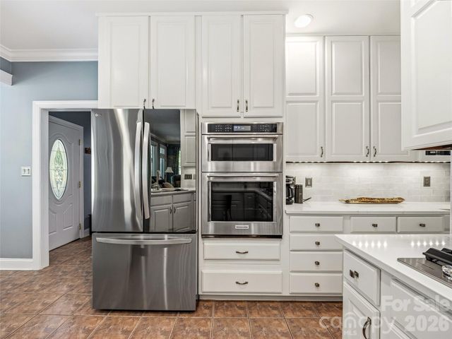 243 Poplar Lane, Pisgah Forest, NC 28712