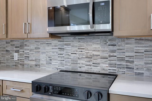 3165 PINCH RD, Manheim, PA 17545