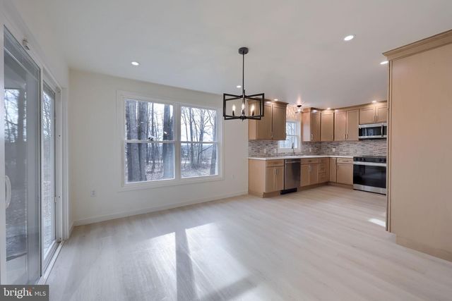 3165 PINCH RD, Manheim, PA 17545