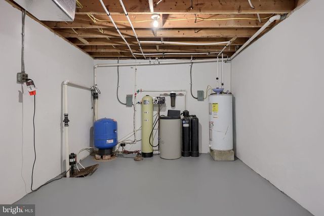 3165 PINCH RD, Manheim, PA 17545