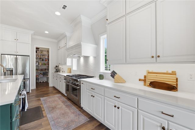 4414 S 86th Place, Bentonville, AR 72713