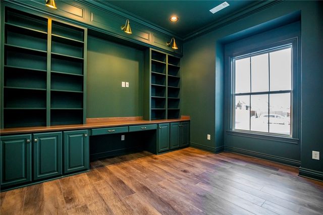 4414 S 86th Place, Bentonville, AR 72713