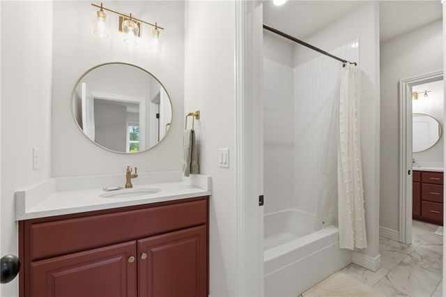 4414 S 86th Place, Bentonville, AR 72713