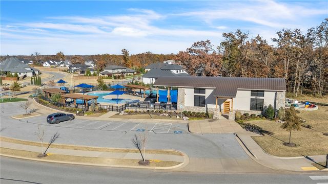 4414 S 86th Place, Bentonville, AR 72713