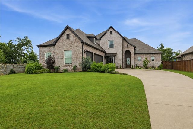4414 S 86th Place, Bentonville, AR 72713