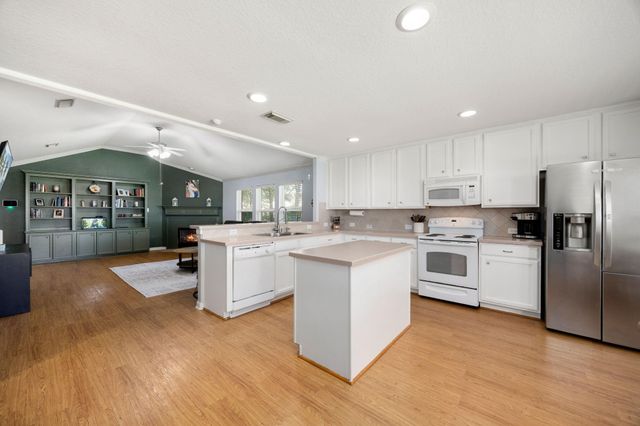 21502 Hawkspur Ridge Street, Richmond, TX 77406