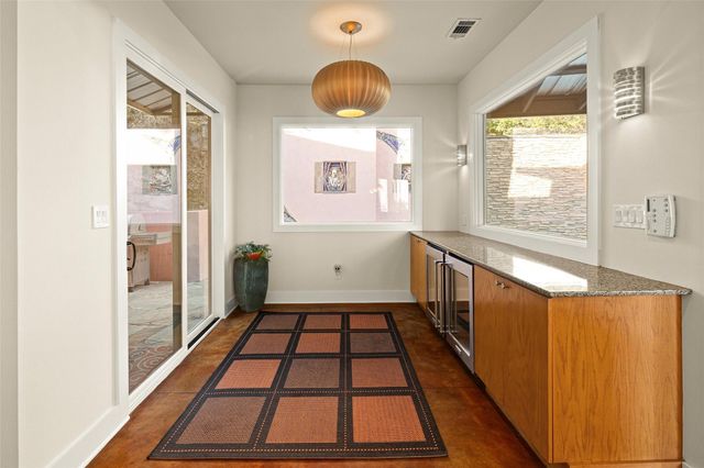 6209 Ledge Mountain DR, Austin, TX 78731