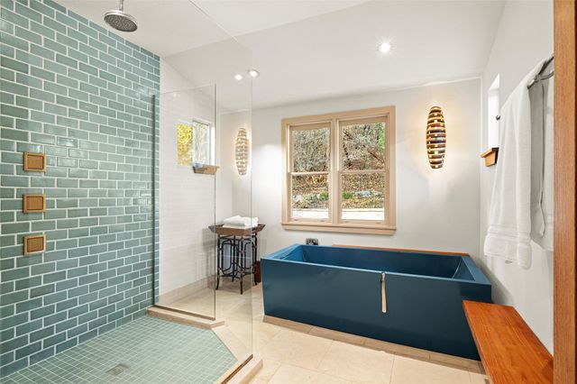 6209 Ledge Mountain DR, Austin, TX 78731