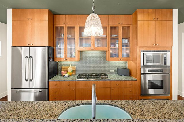 6209 Ledge Mountain DR, Austin, TX 78731