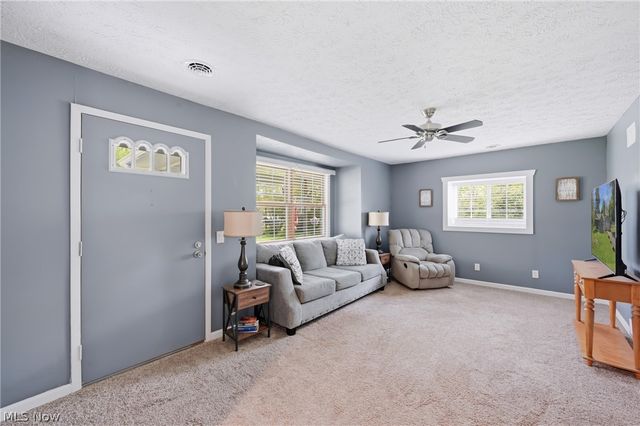 3635 Homewood Avenue, Hubbard, OH 44425