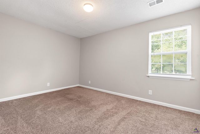 308 Peach Blossom Road, Bonaire, GA 31005