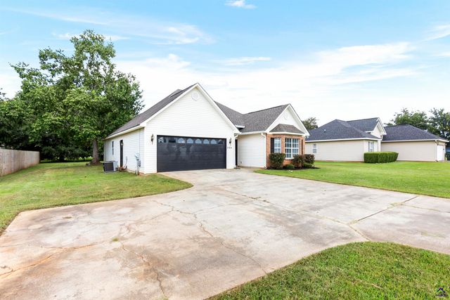 308 Peach Blossom Road, Bonaire, GA 31005