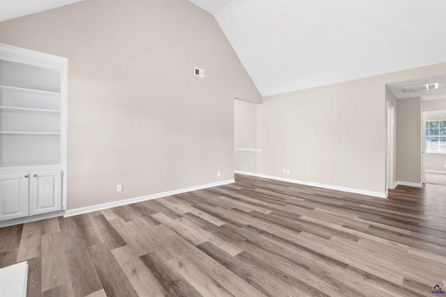 308 Peach Blossom Road, Bonaire, GA 31005