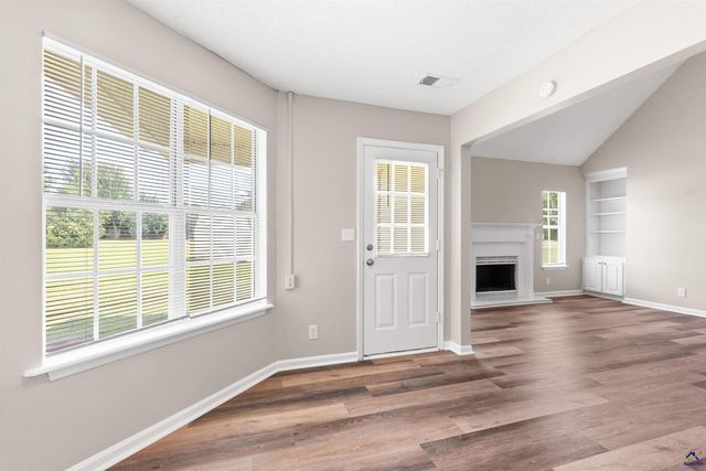 308 Peach Blossom Road, Bonaire, GA 31005