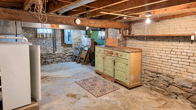 440 E 27TH Street, Erie, PA 16504