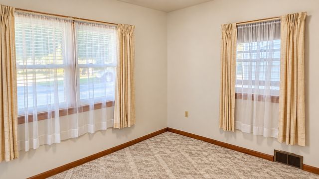 440 E 27TH Street, Erie, PA 16504