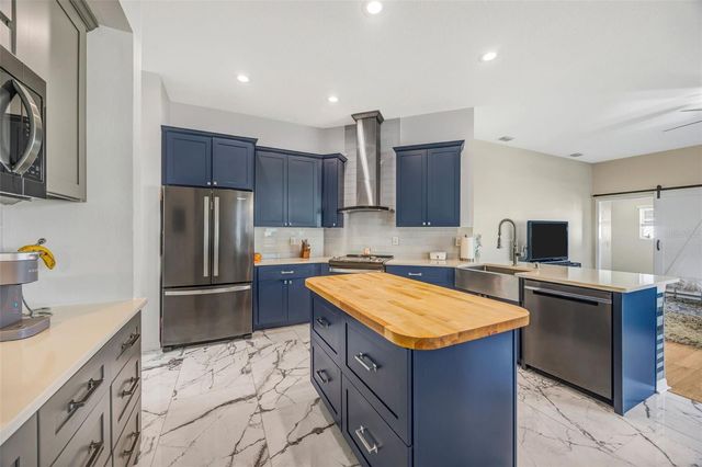 22239 YACHTCLUB TERRACE, Land O Lakes, FL 34639