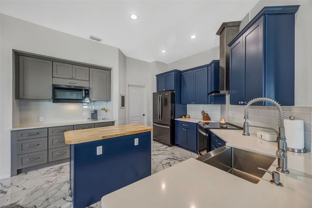 22239 YACHTCLUB TERRACE, Land O Lakes, FL 34639