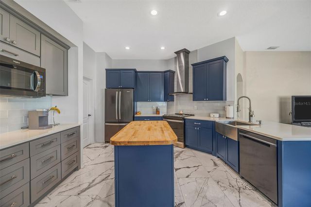 22239 YACHTCLUB TERRACE, Land O Lakes, FL 34639