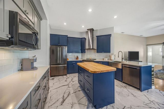 22239 YACHTCLUB TERRACE, Land O Lakes, FL 34639