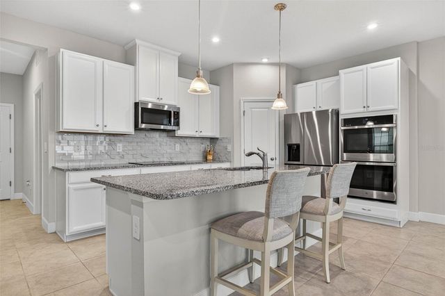 4623 PIPPIN LANE, Bradenton, FL 34211