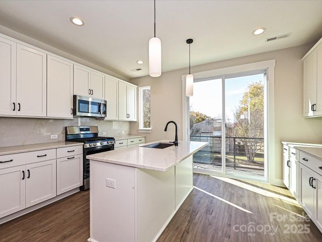 920 Callahan Street EQX1667, Charlotte, NC 28206