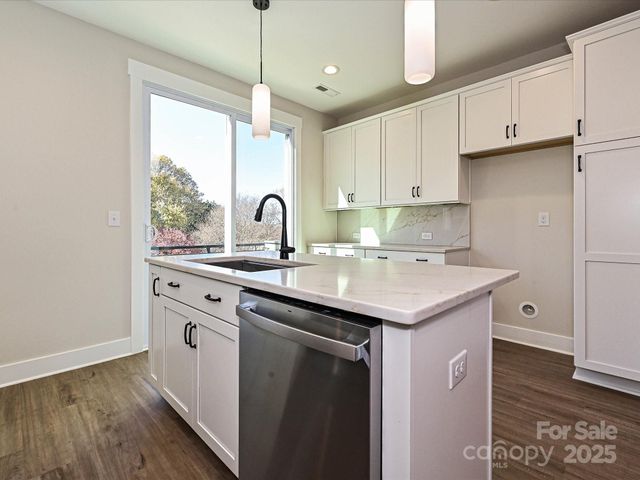 920 Callahan Street EQX1667, Charlotte, NC 28206