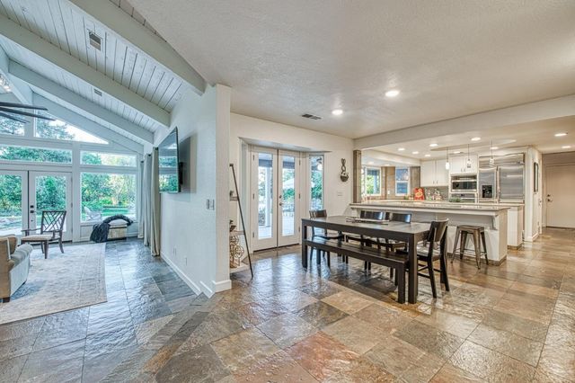 2649 Heritage Avenue, Clovis, CA 93619