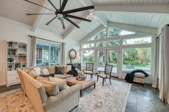 2649 Heritage Avenue, Clovis, CA 93619