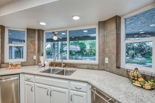 2649 Heritage Avenue, Clovis, CA 93619