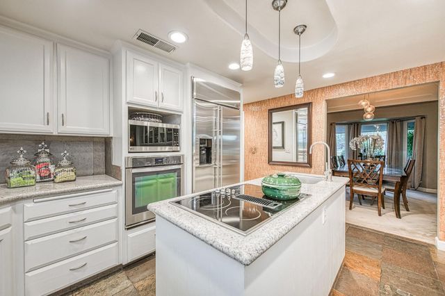 2649 Heritage Avenue, Clovis, CA 93619