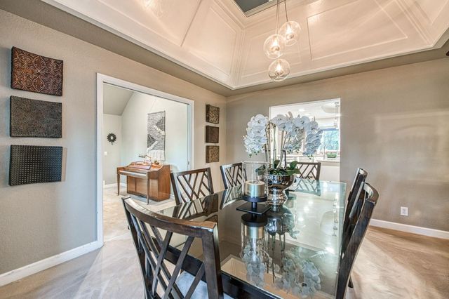 2649 Heritage Avenue, Clovis, CA 93619