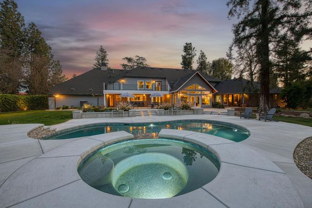 2649 Heritage Avenue, Clovis, CA 93619