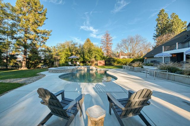 2649 Heritage Avenue, Clovis, CA 93619