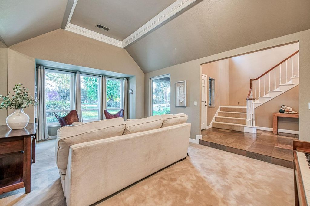 Image 14 of property listing at 2649 Heritage Avenue, Clovis, CA 93619