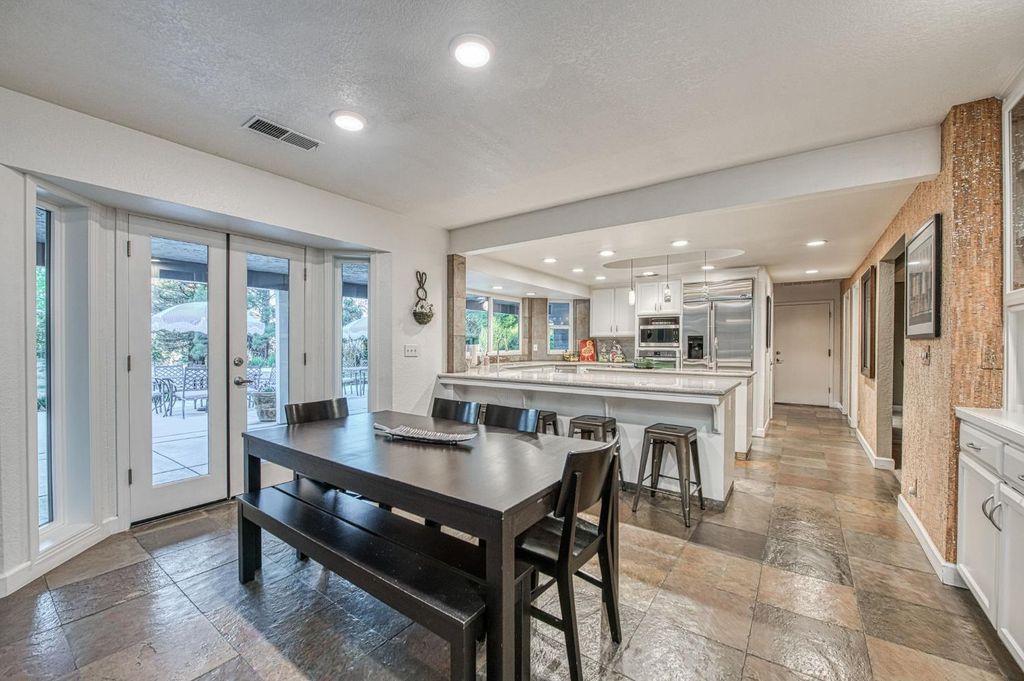 Image 30 of property listing at 2649 Heritage Avenue, Clovis, CA 93619